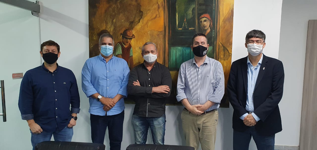 REITOR RECEBE DIRETORIA DO ISO COLÉGIO E CURSOS PARA FUTURAS PARCERIAS Foto: Oriel Farias