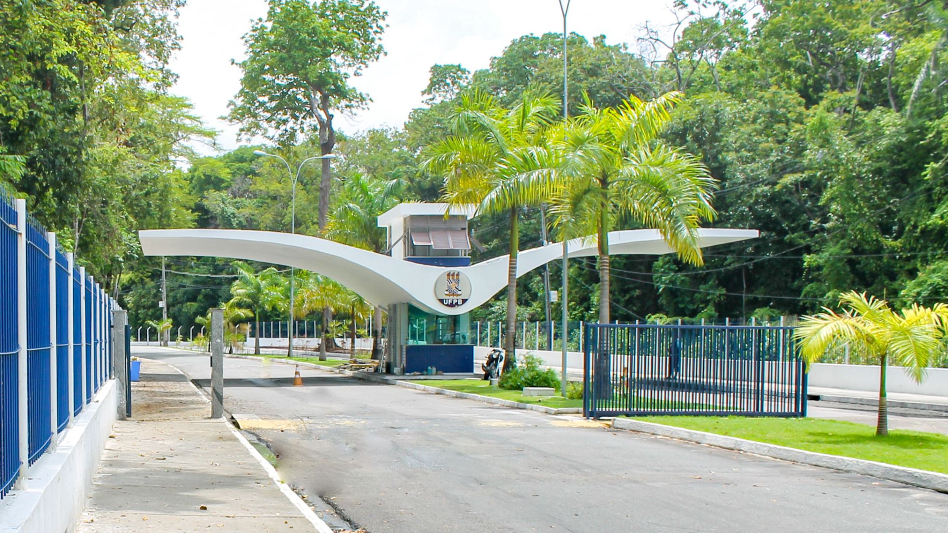 040820255.jpg 040820255.jpg