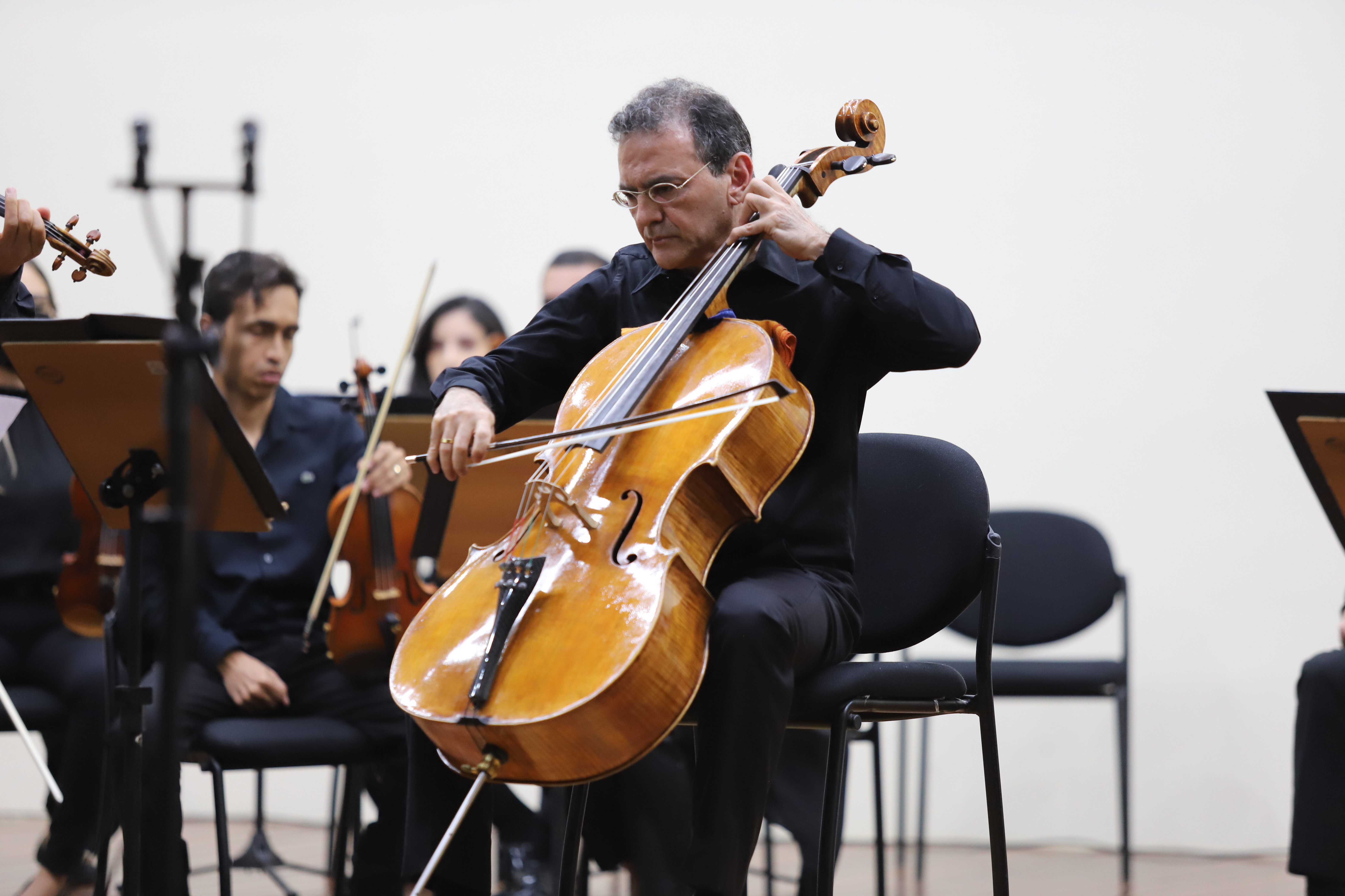 PROJETO “UM VIOLONCELO PELA PAZ”: PROFESSOR DA UFPB REALIZA CONCERTOS DE 3 A 5 DE MAIO NO CENTRO HISTÓRICO DE JOÃO PESSOA Foto: Aline Lins