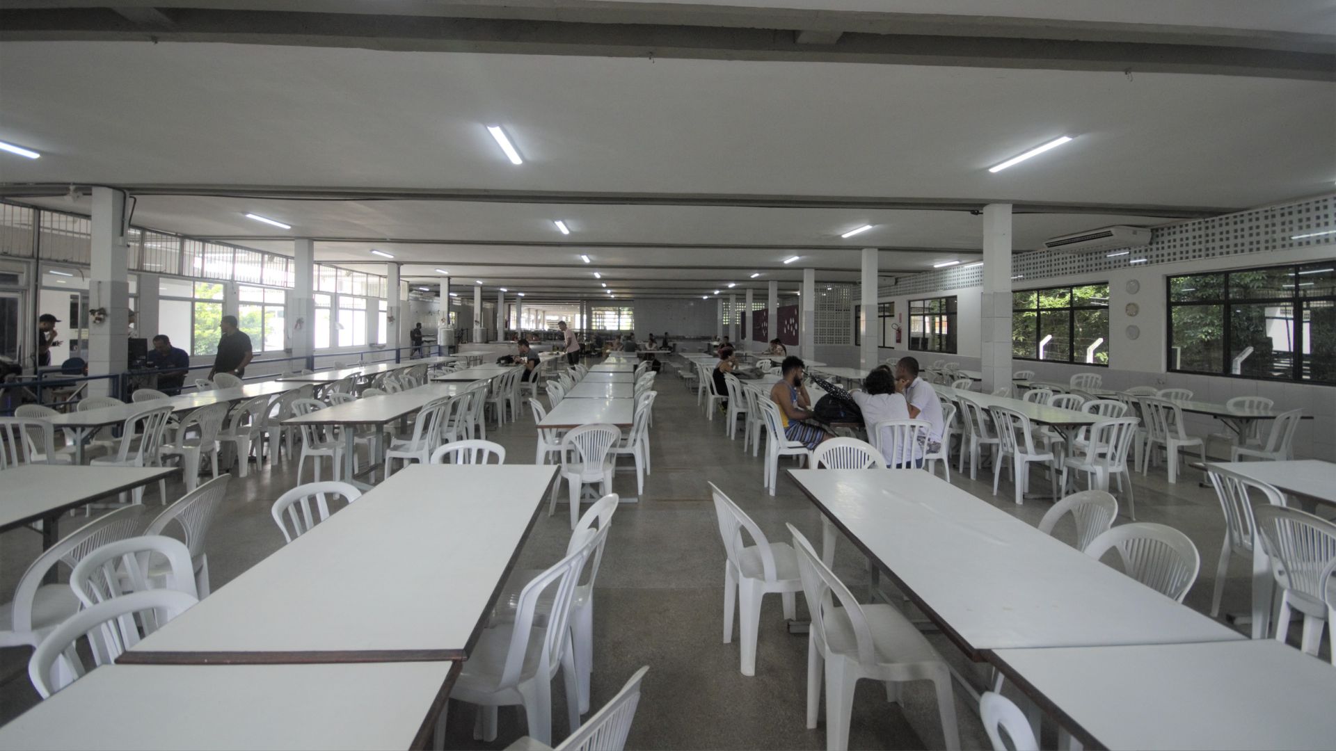 UFPB adota medidas para apurar possível intoxicação alimentar no RU UFPB adota medidas para apurar possível intoxicação alimentar no RU