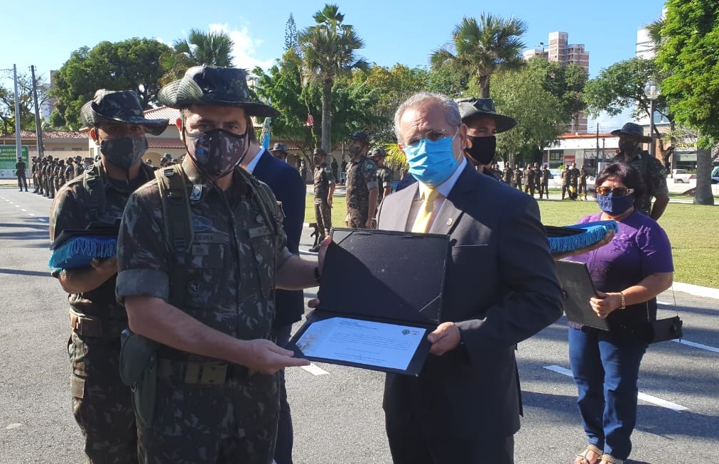 UFPB RECEBE CERTIFICADO “AMIGO DO GRUPAMENTO” PELO APOIO AO EXÉRCITO BRASILEIRO Foto: Oriel Farias